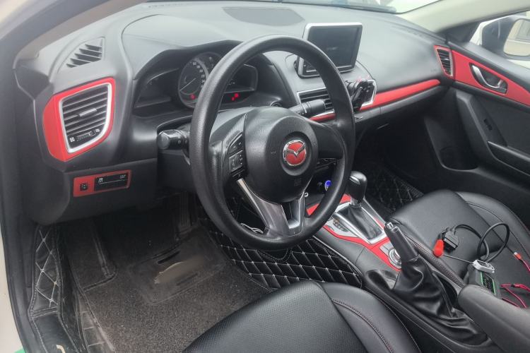 Used Mazda 3 Axela 2016 Sedan 1.5L Automatic Comfort Model Center Console