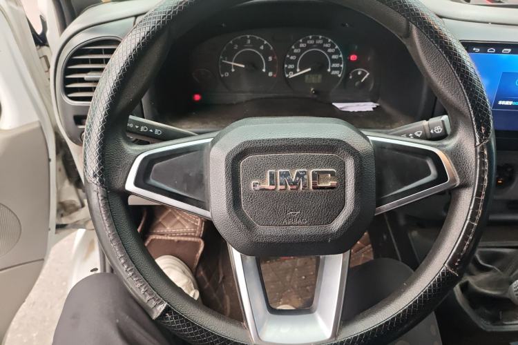 Used JMC Transit 2019 2.8T Commercial Version Long Wheelbase Mid-Roof 6-Seater Rear Single Tire China VI Emission Standard – JX493
