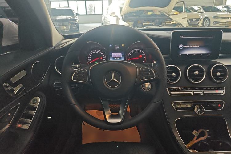 Used Mercedes-Benz C-Class 2017 C 200 L Sport Edition Steering Wheel