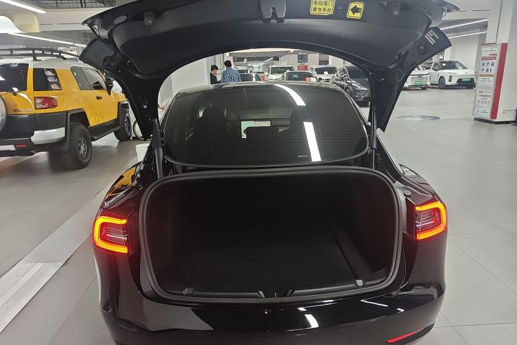 Used Tesla Model 3 2022 Rear-Wheel-Drive Version Trunk