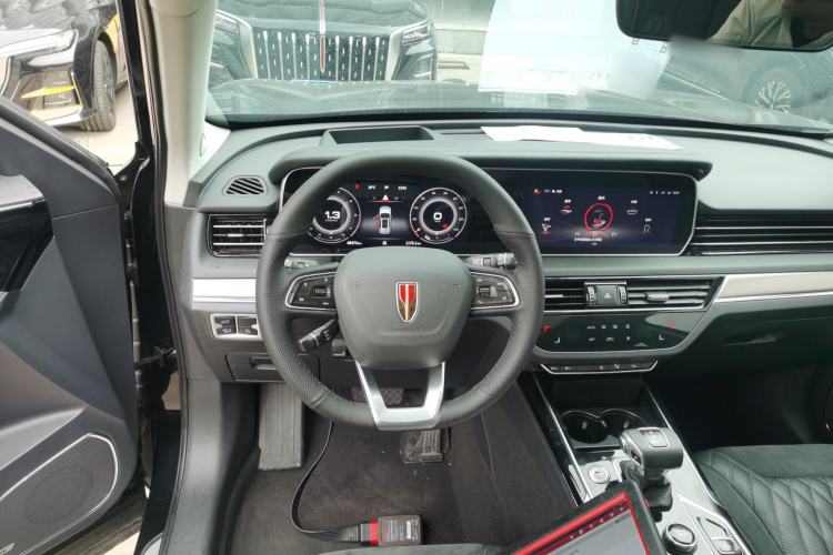 Used Hongqi HS5 2022 Revised Version 2.0T Smart Connect Flagship Edition
