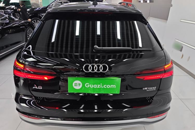 Used Audi A6 2023 allroad quattro 55 TFSI Explorer Edition
