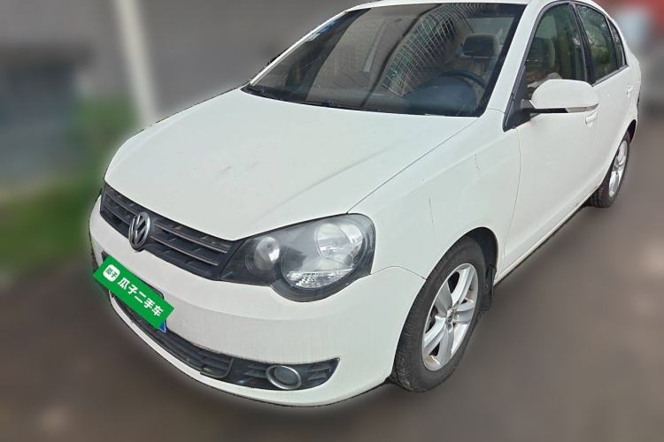 Used Volkswagen Polo 2011 Jingqu 1.6L Manual - Real Cool Edition