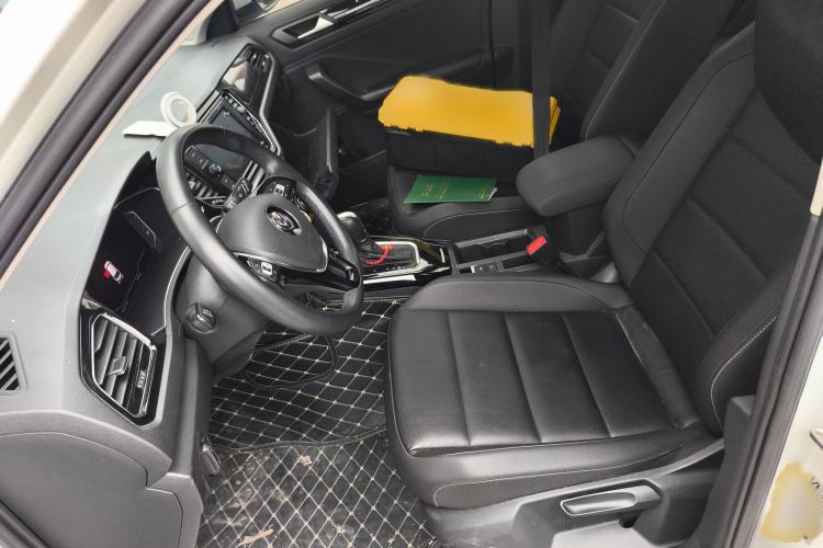 Used Volkswagen T-ROC 2020 280TSI DSG Two-Wheel Drive Comfort Version
