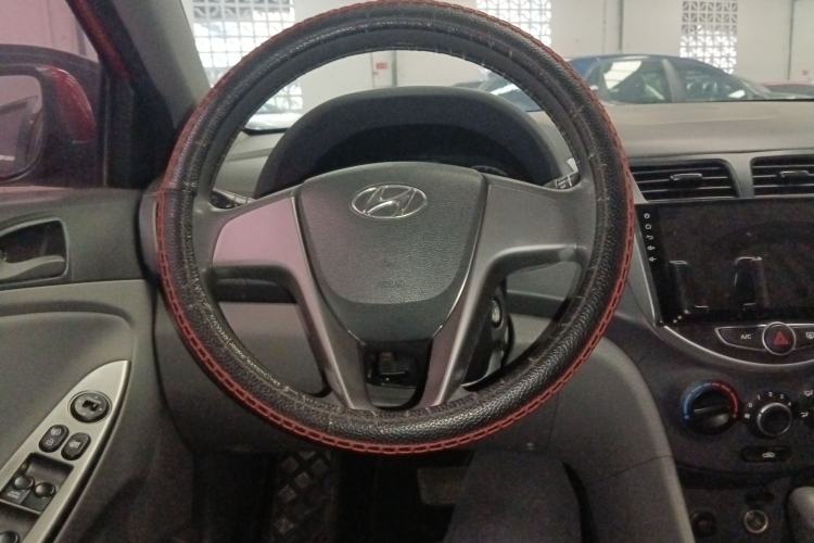 Used Hyundai Verna (older generation) 2014 1.4L Automatic Smart GLS
