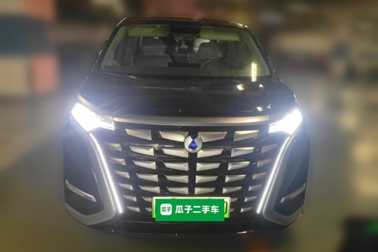 Used Denza D9 2022 DM-i 970 Four-Wheel Drive Flagship Model
