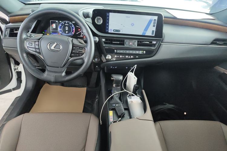 Used Lexus ES 2024 200 Premium Edition
