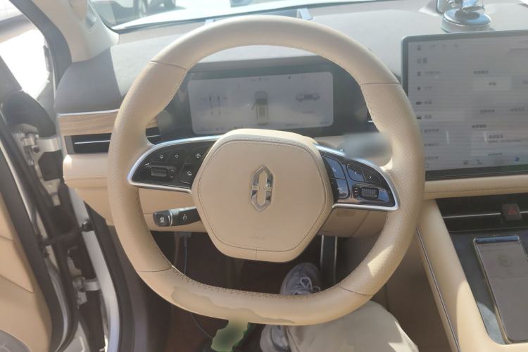 Used Hima AITO M7 2024 1.5T Intelligent Driving 4WD Max Edition 5 Seats Steering Wheel