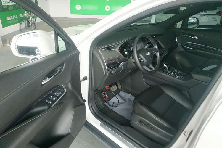 Used Cadillac XT4 2020 Revised Version 28T Two-Wheel Drive Tech Edition