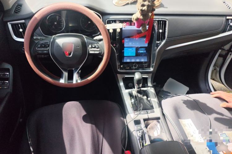 Used Roewe RX5 2019 20T Two-Wheel Drive Automatic Ali Smart Connectivity Platinum Edition
