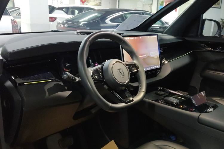 Used Zeekr 009 2022 WE Edition
