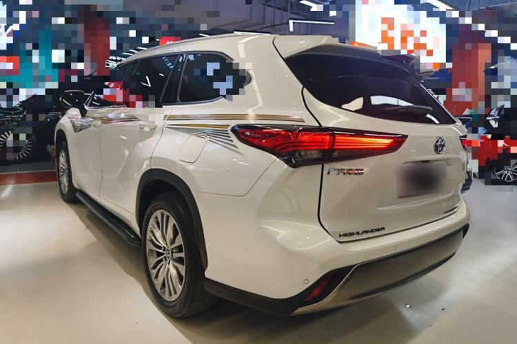 Used Toyota Highlander 2023 2.5L Smart Electric Hybrid Dual-Motor All-Wheel-Drive Supreme Edition – 7 Seats Exterior 2