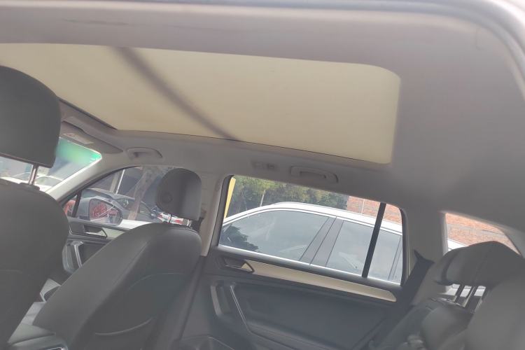 Used Volkswagen Tiguan L 2021 330TSI Automatic Two-Wheel Drive Smart Edition
