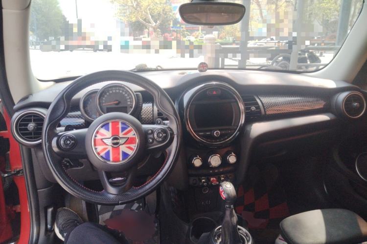 Used MINI 2014 2.0T COOPER S Fun Center Console