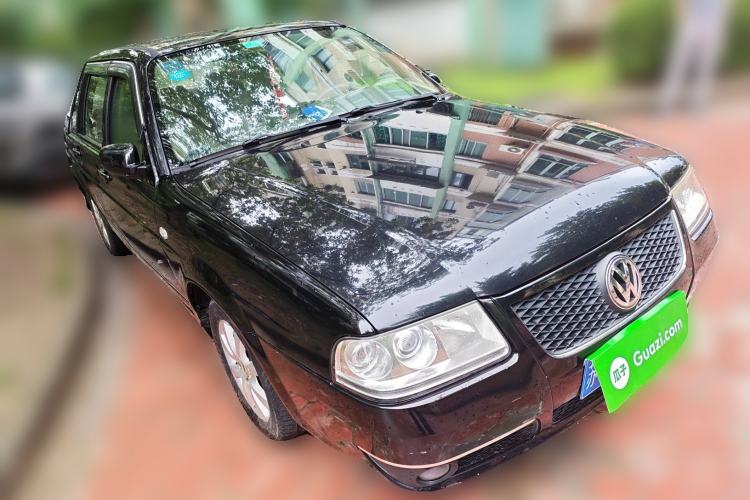 Used Volkswagen Santana Vista 2008 1.8L Manual Comfort Edition Front Right 45 Deg