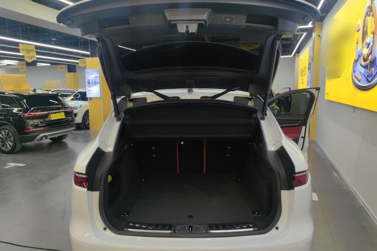 Used Jaguar F-PACE 2022 P250 R-Dynamic BLACK
