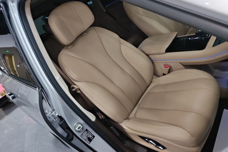 Used Hima AITO M7 2024 1.5T Rear-Drive Plus Version 5 Seats