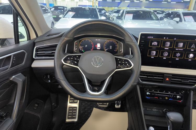 Used Volkswagen Tiguan L 2022 330TSI Automatic Two-Wheel Drive R-Line Enhanced Edition