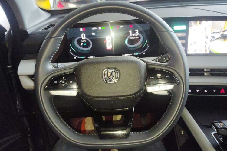 Used CHANGAN CS75 PLUS 2024 3rd Generation Champion Edition 1.5T Intelligent Drive Dynamic Model Steering Wheel