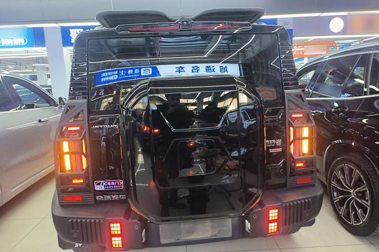 Used JETOUR Traveler 2023 2.0T All-Wheel-Drive CrossPRO Rear