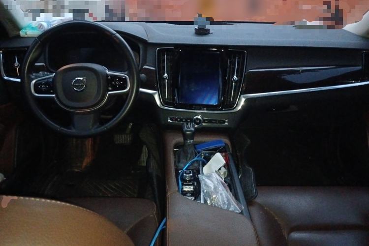 Used Volvo S90 2018 T4 Zhiyuan Edition