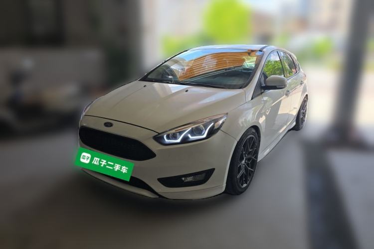 Used Ford Focus 2015 Hatchback 1.6L Automatic Comfort Model Guazi used car, China used car export, Used car for sale, Used  cars, Cheapest cars for sale