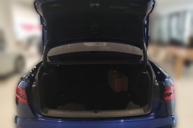 Used Audi A4L 2018 30th Anniversary Edition 40 TFSI Fashion Model Trunk