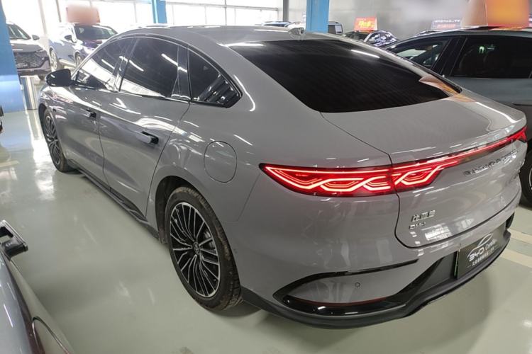 Used BYD Han 2025 DM-i Intelligent Driving Edition 125KM LiDAR Flagship Model
