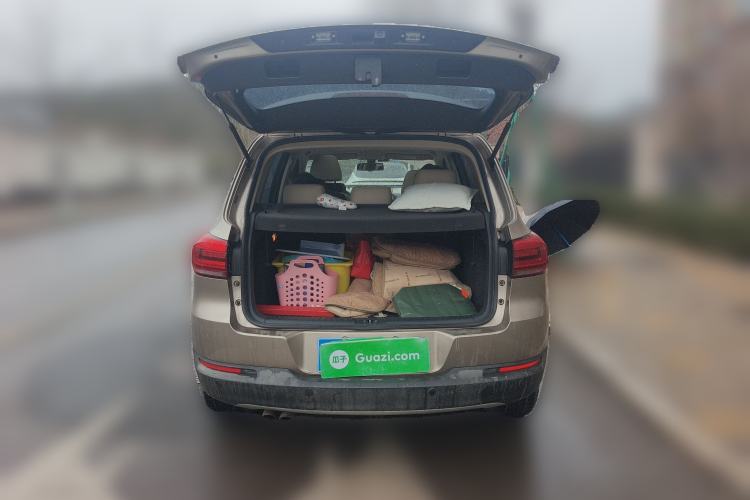 Used Volkswagen Tiguan 2015 1.8TSI Automatic Two-Wheel Drive Luxury Model Trunk