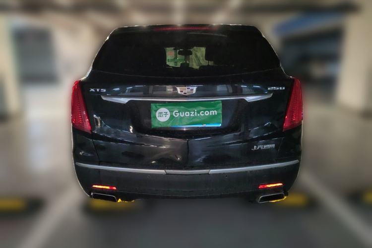 Used Cadillac XT5 2018 25T Luxury Model Rear