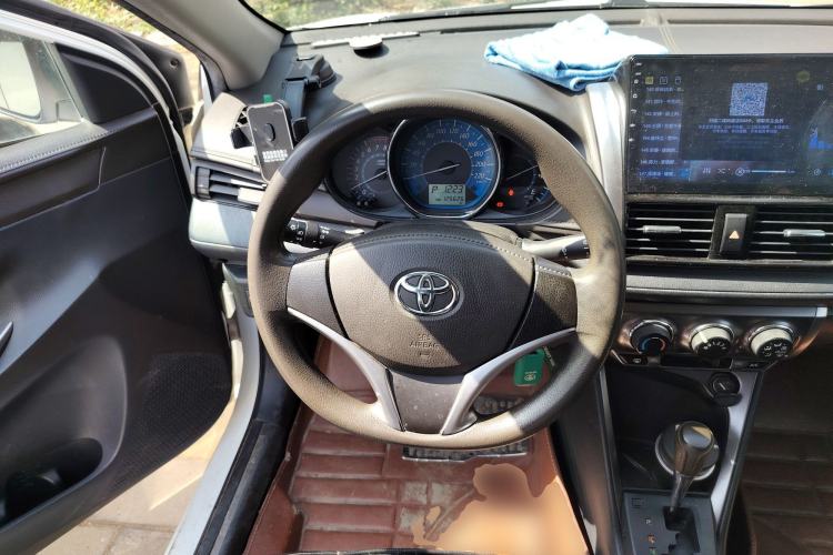 Used Toyota YARiS L Zhi Xuan 2015 1.5E Automatic Charm Edition