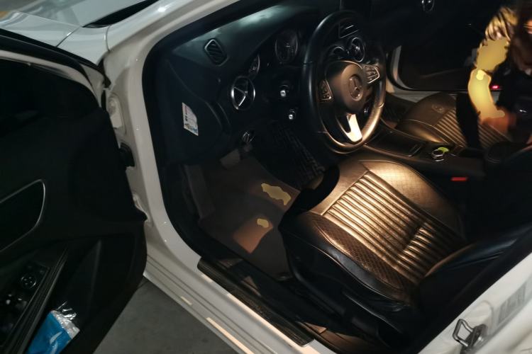 Used Mercedes-Benz A-Class 2016 A 200 Dynamic Edition Driver Seat