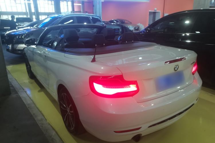 Used BMW 2 Series 2018 220i Convertible Coupe Sports Design Package
