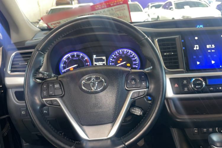 Used Toyota Highlander 2018 2.0T Four-Wheel Drive Prestige Version 7 Seats China V Emission Standard