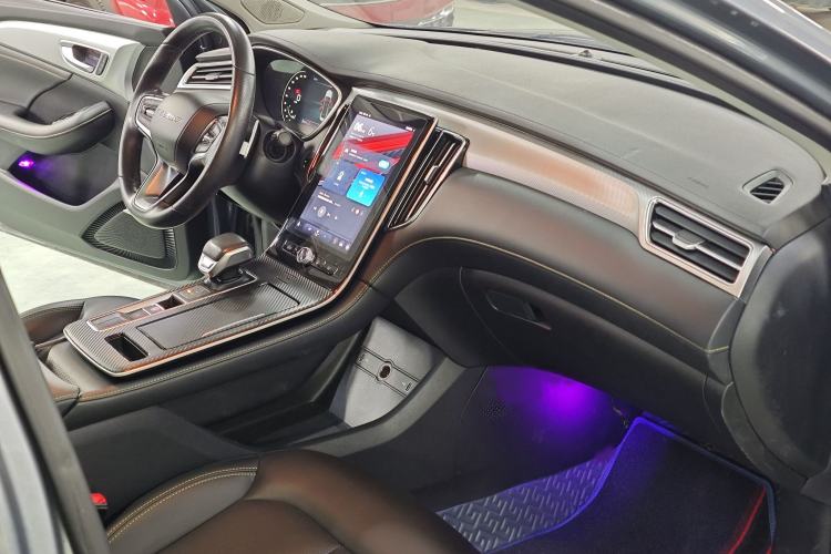 Used Roewe i6 MAX 2020 300TGI Automatic "Swell Cool Smart Drive" Edition Interior 4