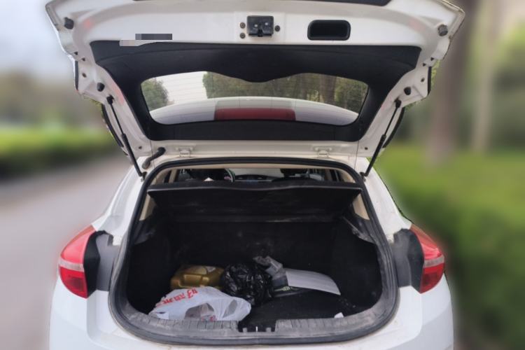 Used Geely Auto Emgrand GS 2016 Elegant Edition 1.3T Manual LingShang Model Trunk