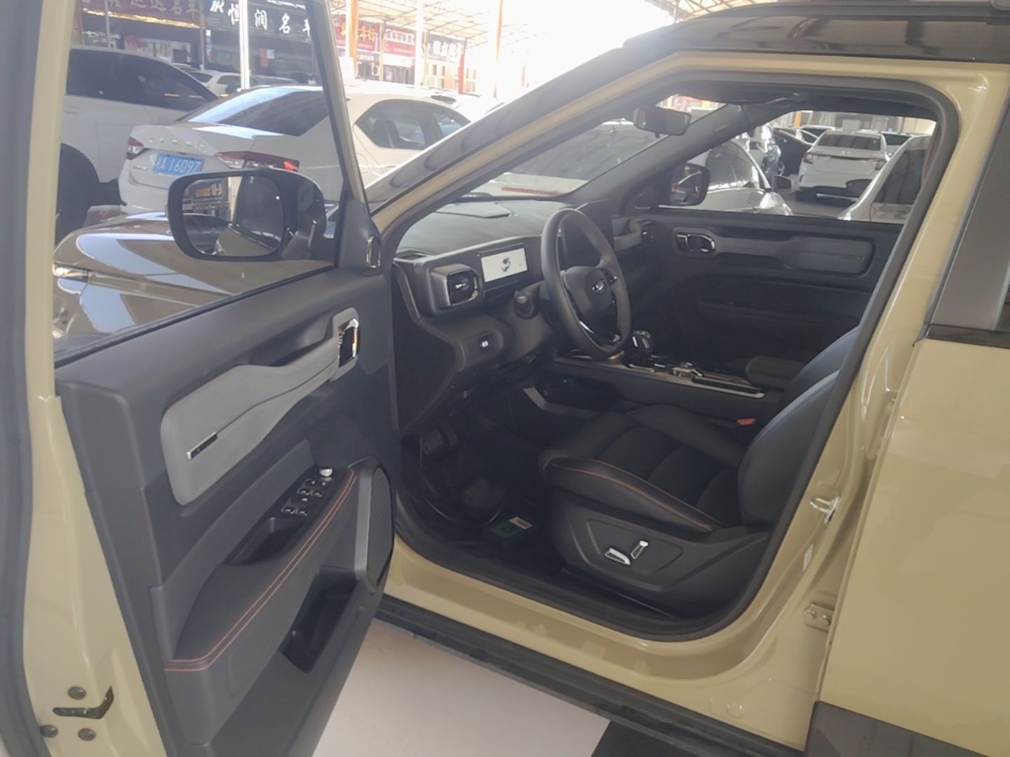 Geely Auto Cowboy 2025 1.5TD Fun-Offroad Version — снимка 18
