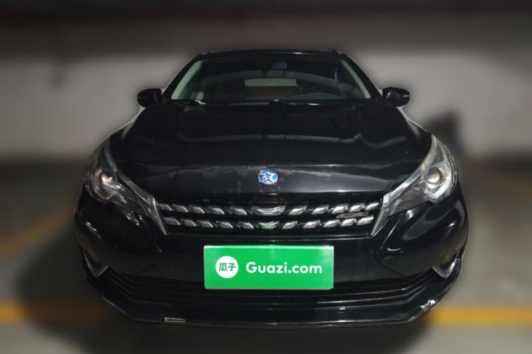 Used Venucia T90 2017 2.0L CVT Smart Edition Front