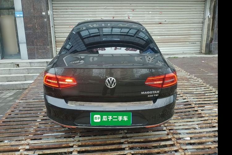 Used Volkswagen Magotan 2017 330TSI DSG Leading Model