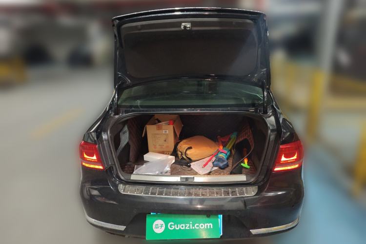 Used Volkswagen Magotan 2016 1.8TSI Smart Comfort Model Trunk