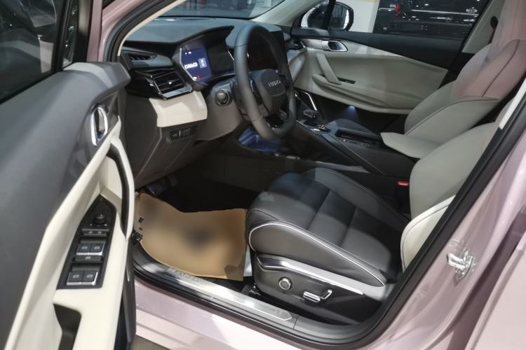 Used Lynk & Co 06 2023 Remix 1.5T Shero
