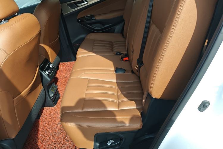 Used Changan CS95 2017 2.0T Two-Wheel Drive Zhitu Edition
