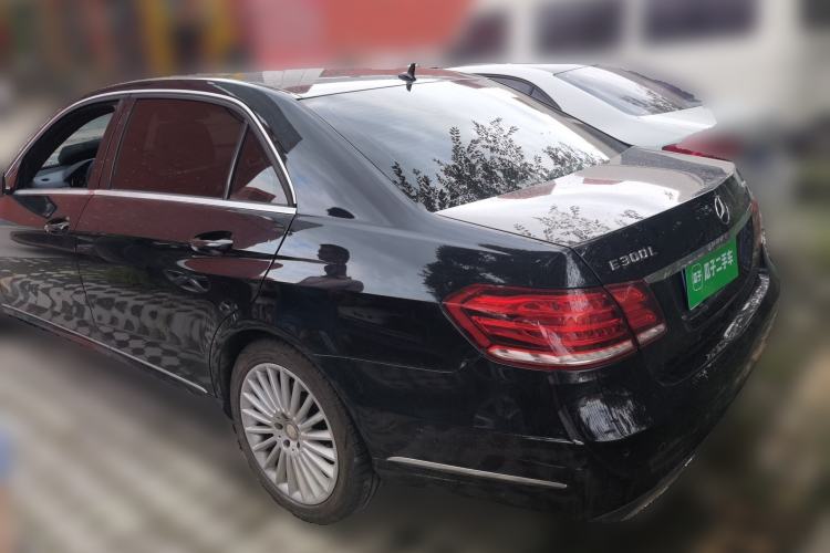 Used Mercedes-Benz E-Class 2015 E 200 L Rear Left 45 Deg