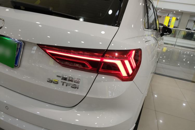 Used Audi Q3 2019 35 TFSI Advanced Dynamic Edition
