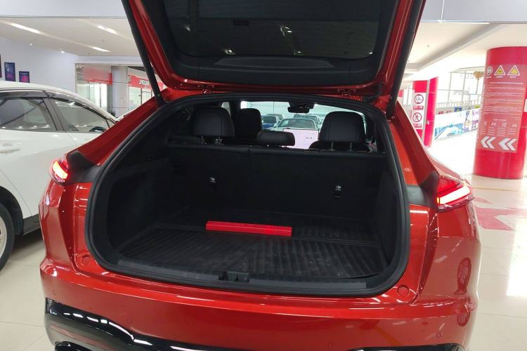 Used ONVO L60 2024 60 kWh Rear-Drive Version