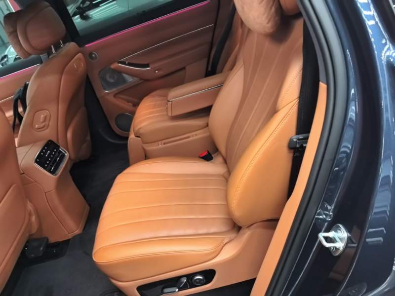 Used Hima AITO M8 2025 Extended-Range Ultra Version 53.4 kWh 6-Seater Edition — 16