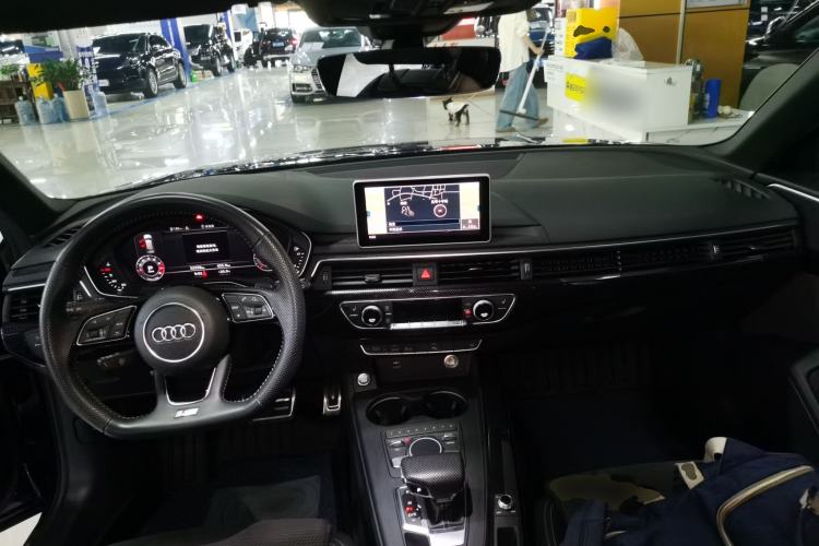 Used Audi A4 2020 Avant Futurist 40 TFSI Luxury Dynamic Model