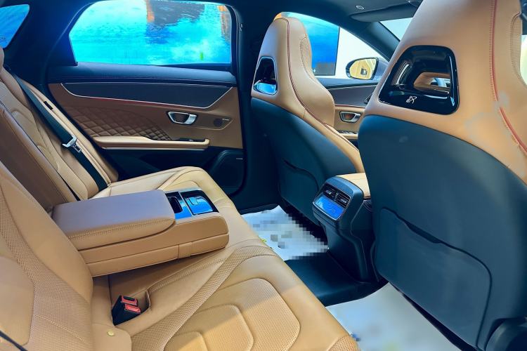 Used BYD Han 2022 DM-i 121KM Luxury Model
