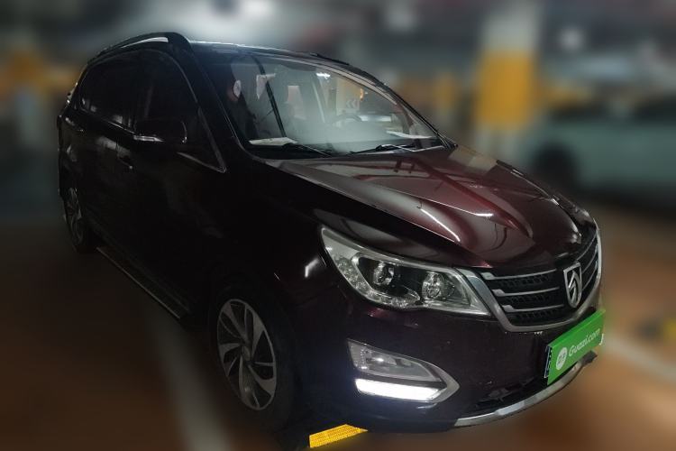 Used Baojun 560 2015 1.8L manual luxury version