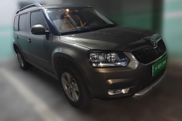 Used Skoda Yeti 2014 1.4TSI DSG Vibrant Edition Front Right 45 Deg